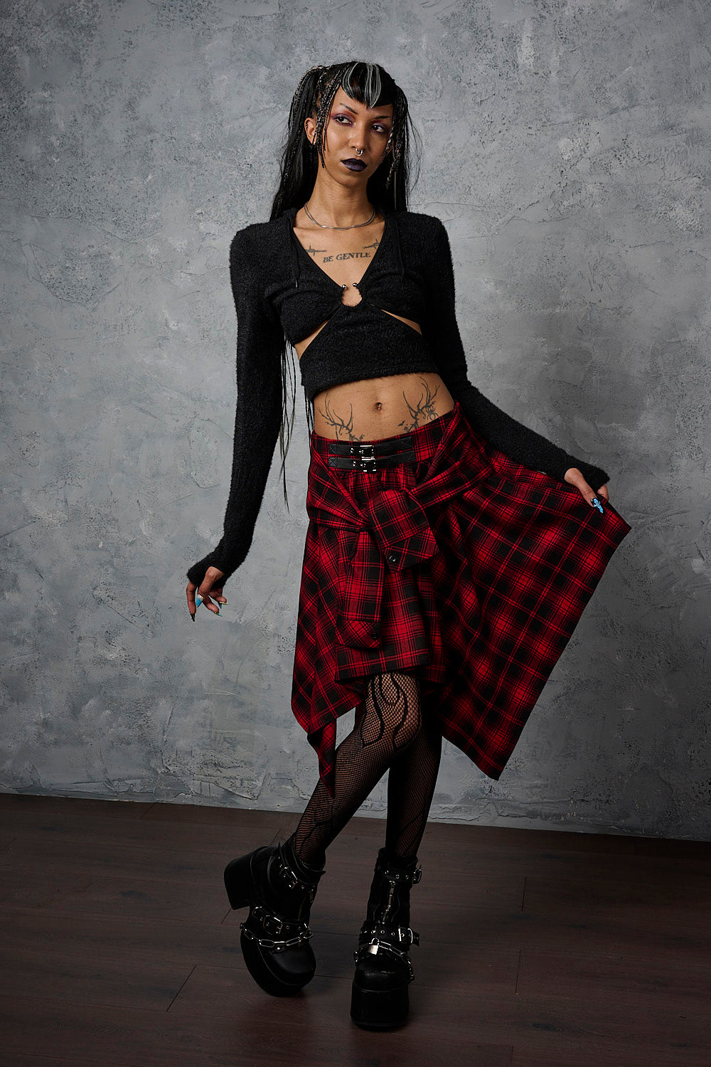 Banned Alternative Black/Red Slashcheck Skirt