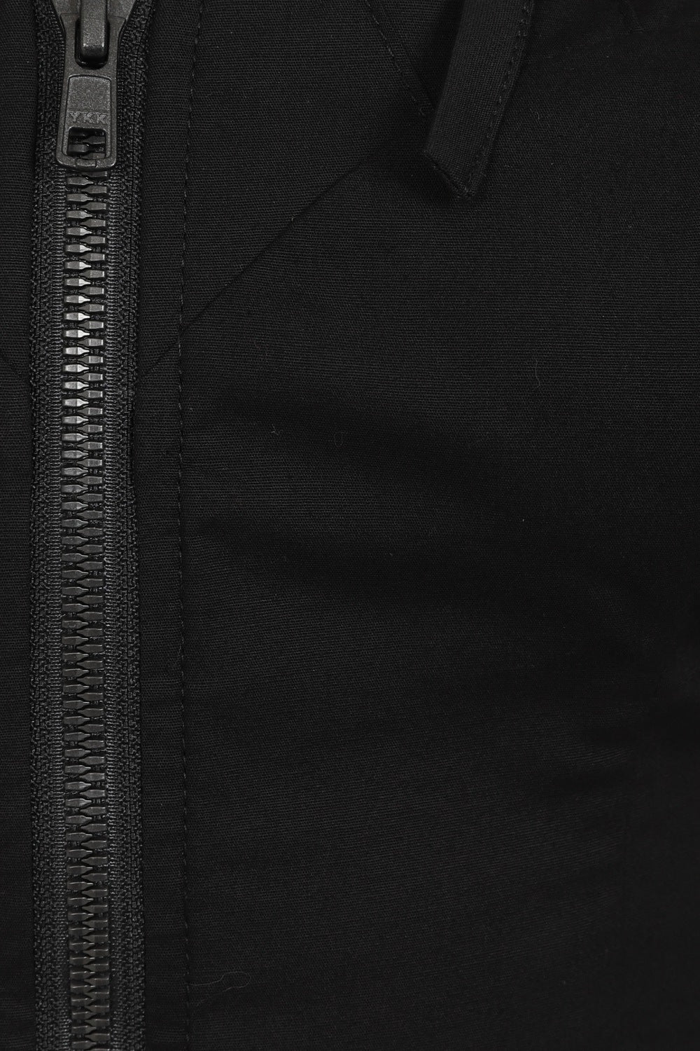 Zip detail to front of top